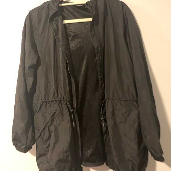 Women’s Raincoat - Picture 2 of 3
